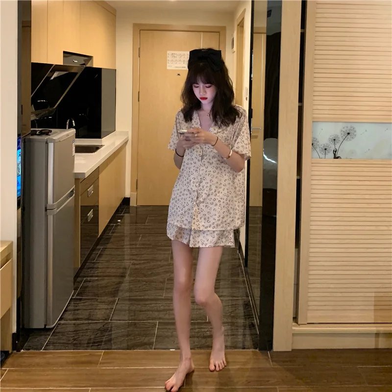 طقم ملابس نوم نسائي بطبعة جلد النمر ، ملابس نوم ، شورت بأكمام قصيرة ، بيجامة بطية صدر ، ملابس نوم كرتونية حلوة ، ملابس منزلية