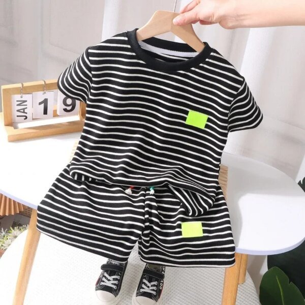 ⁦2Pcs Fashion Children Short Sleeve Shorts Sets Summer Kids Clothes Boys Baby Cotton Tee Pant Outfits Black and White Stripe⁩ - الصورة ⁦3⁩