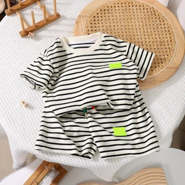 ⁦2Pcs Fashion Children Short Sleeve Shorts Sets Summer Kids Clothes Boys Baby Cotton Tee Pant Outfits Black and White Stripe⁩ - الصورة ⁦2⁩