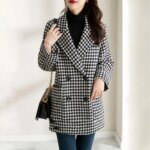 ⁦Women Houndstooth Coat Stylish Women's Houndstooth Tweed Coat with Long Sleeves Pockets Vintage Outerwear for Autumn Winter Wear⁩ - الصورة ⁦4⁩